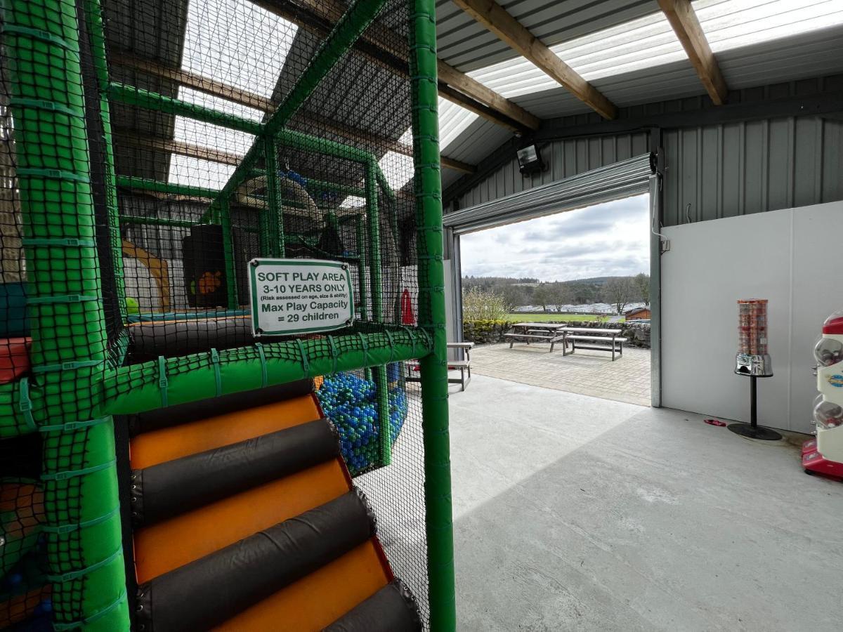 Jungle House No.26 At Three Lochs Holiday Park Newton Stewart Bagian luar foto